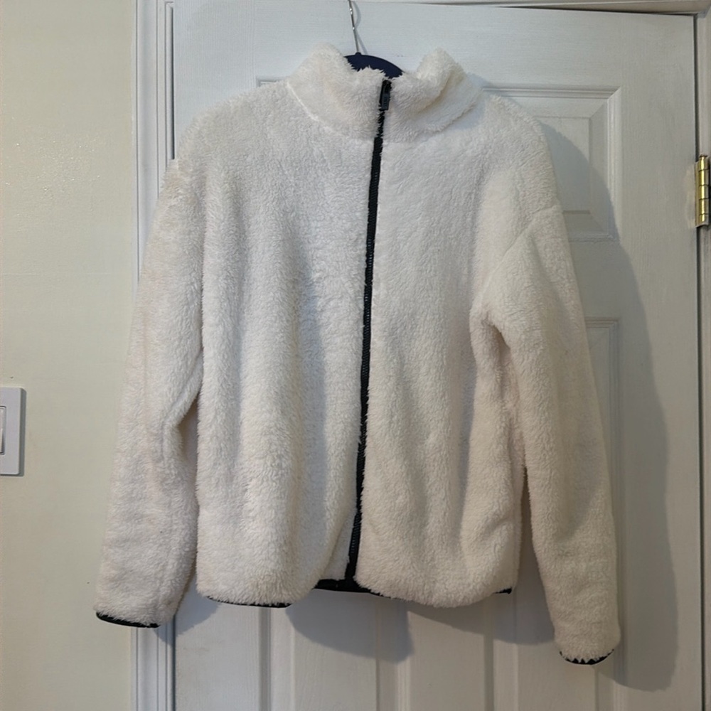 New with tags white PINK brand fleece jacket